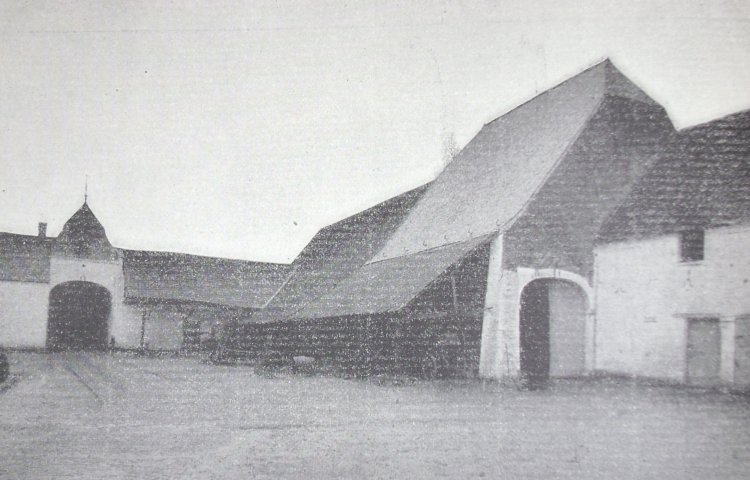 1917: Hof van Ruisbeek - binnenplaats - oostvleugel met inrijpoort - WO1